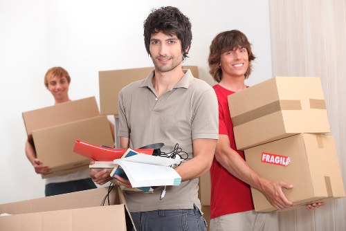 Flexible Berrylands storage solutions for moving, decluttering, and seasonal items